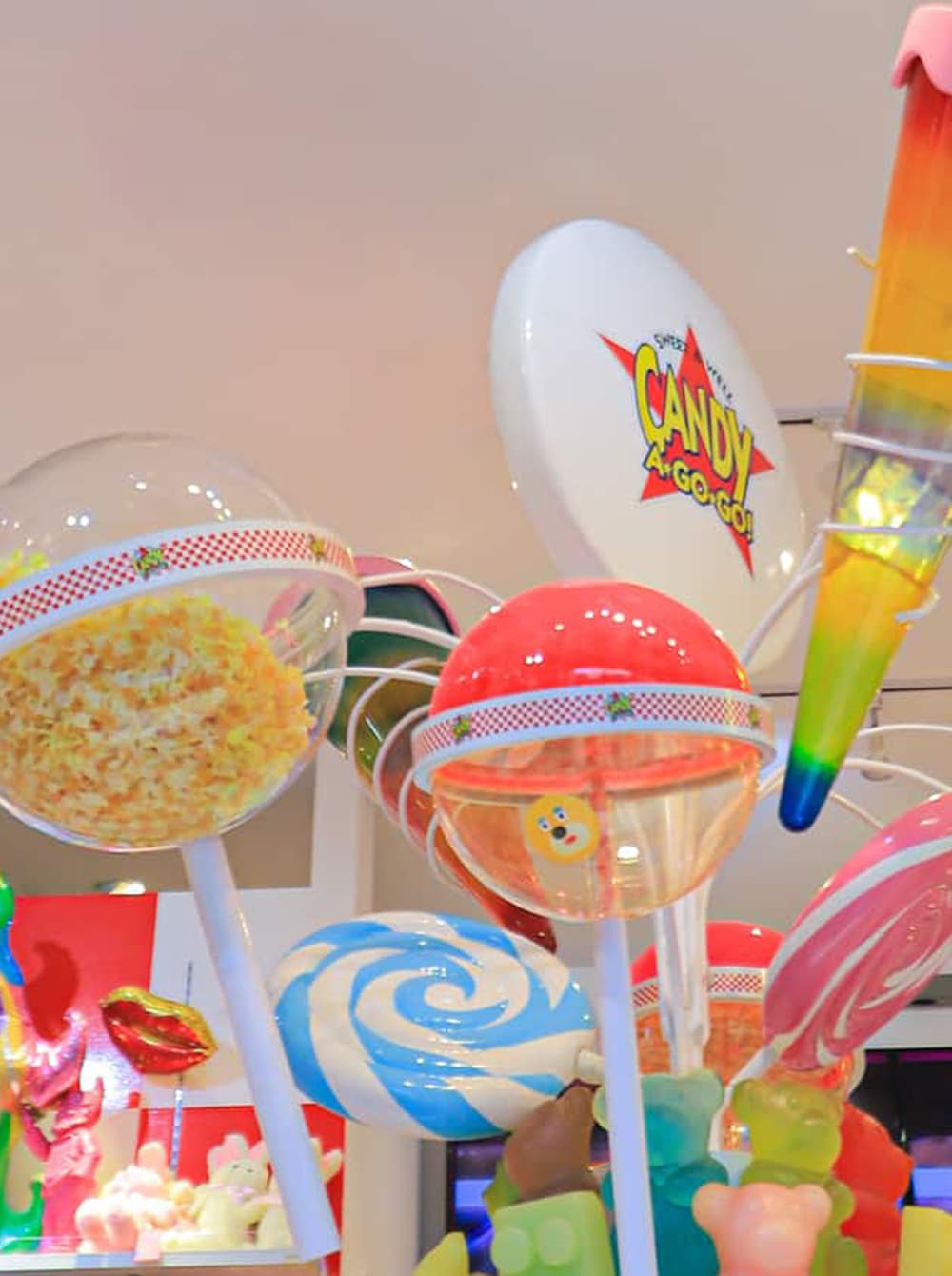 The cutting edge of pop culture! POP KAWAII Course | Harajuku Walking Course Introduction | Tokyo Harajuku Takeshita Street Tourist Guide Map [TOH] TOUR OF HARAJUKU image